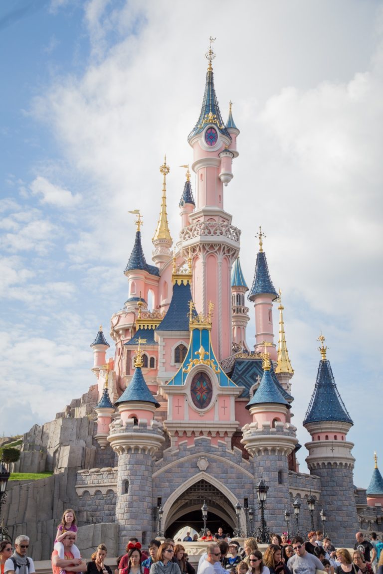 Vacanta personalizata Legoland si Disneyland (31/07/2019 – 08/08/2019)